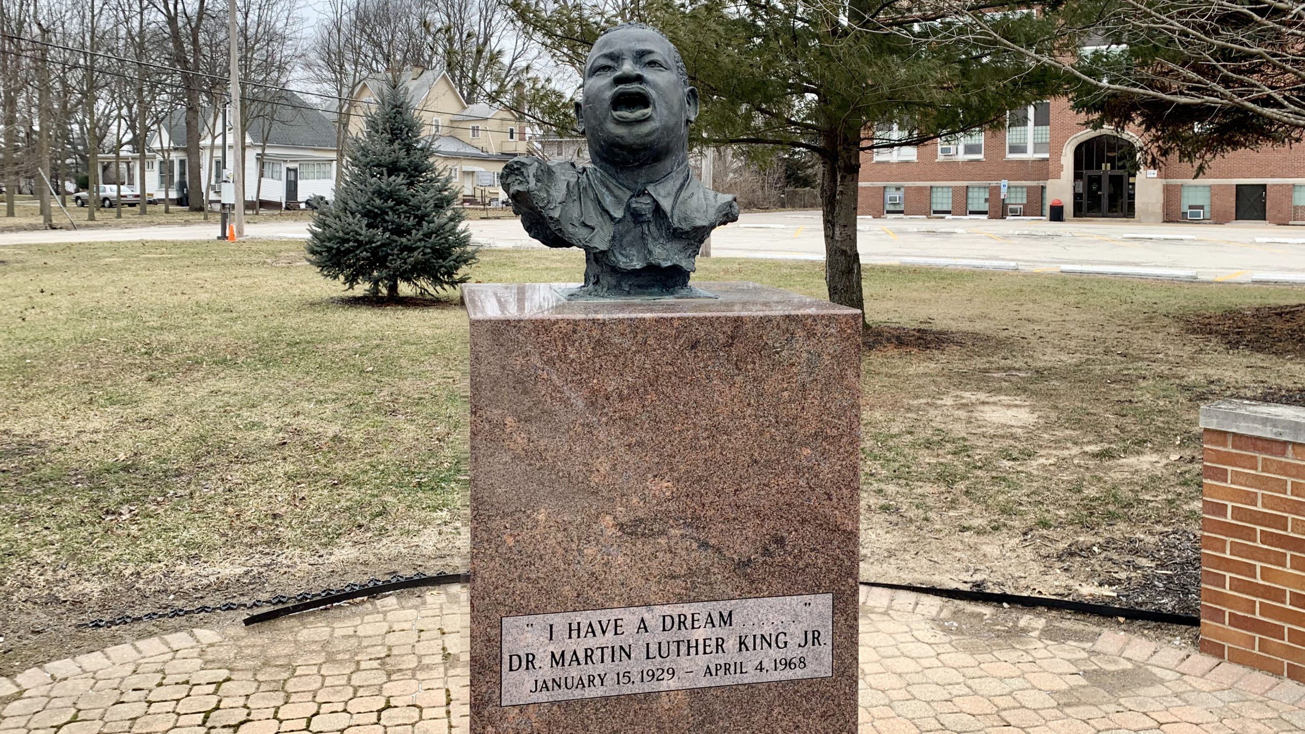 Martin Luther King bust, Danville