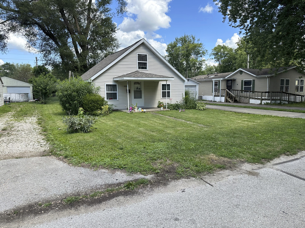 house sitting along street