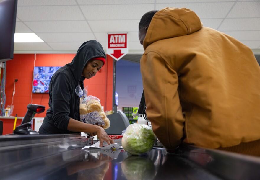 buying groceries in Cairo, Illinois