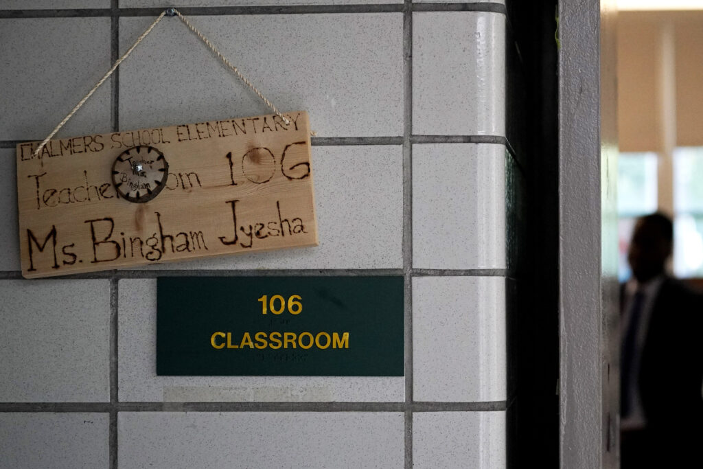 Nearly 60% of Illinois teachers considering leaving profession, new ...