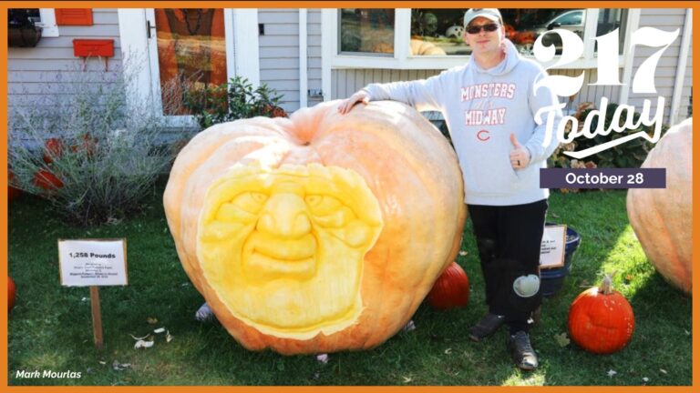 217 Today: Good gourd! These Midwesterners are raising giant pumpkins that weigh as much as a car