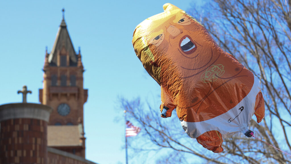 A balloon caricaturing Donald Trump