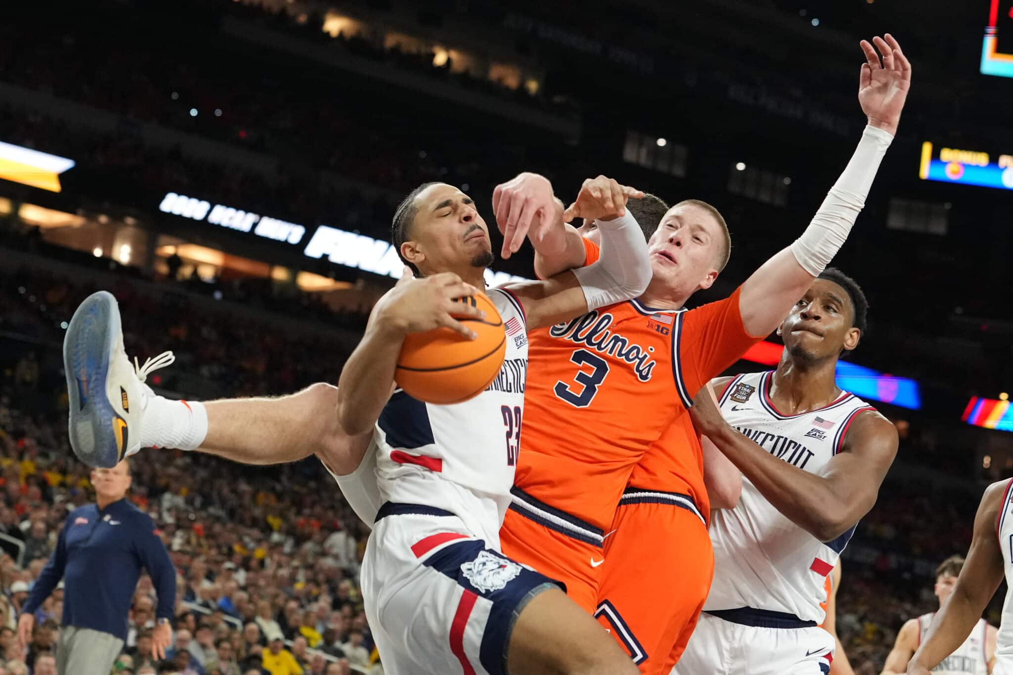 UConn reaches 3rd national title game in 4 seasons, beating Illinois 71 ...